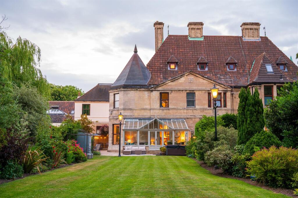 property Raw Images}