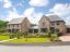 property Thumbnails}
