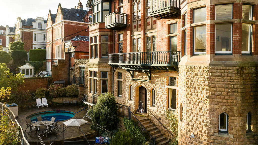 property Raw Images}